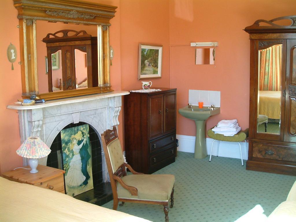 Claremont House Bed & Breakfast Dun Laoghaire Cameră foto